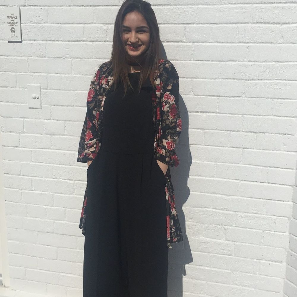 Meet your Posher, Anabia